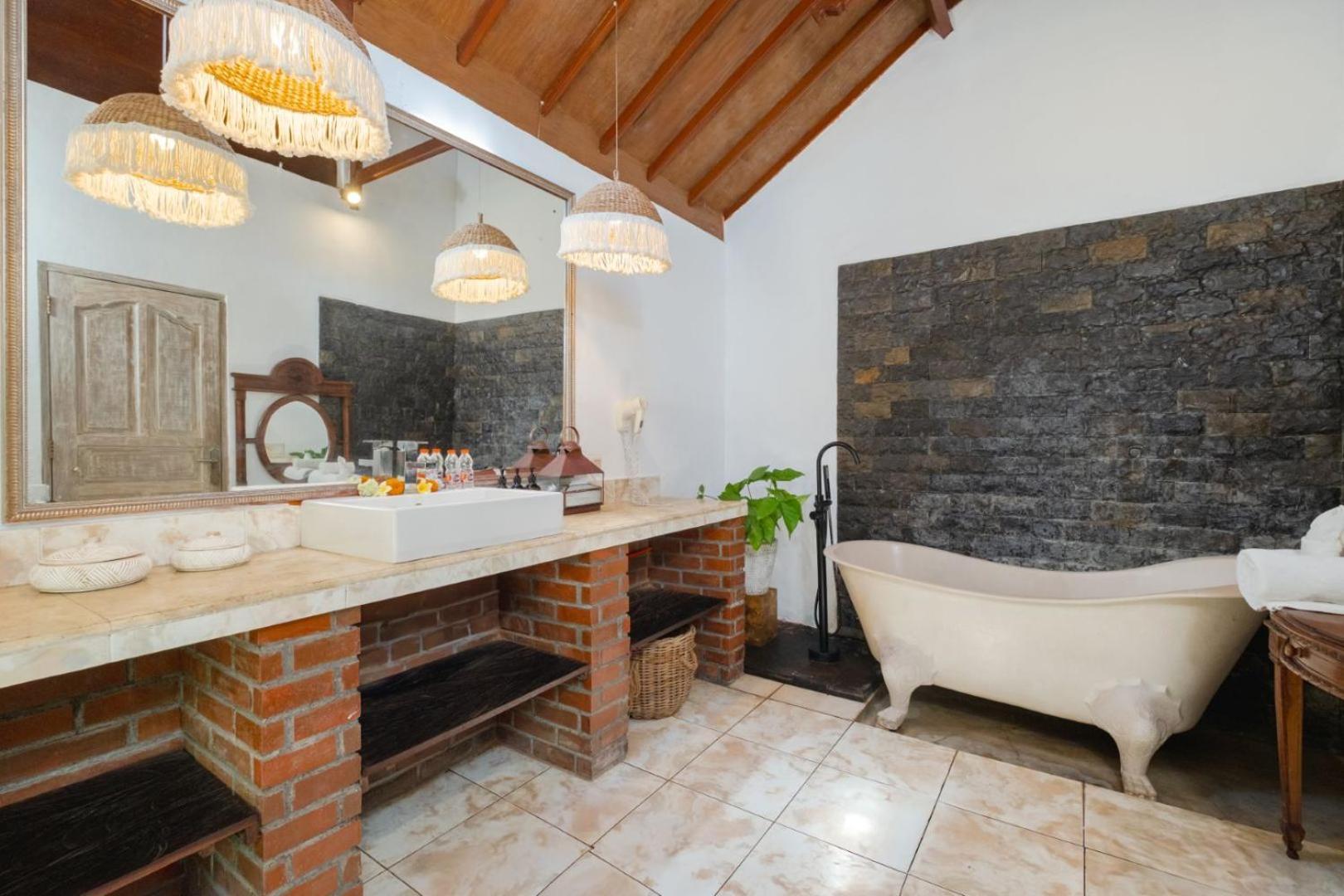 Ocean Star Villa Five Near The Kudeta Beach Seminyak  Ngoại thất bức ảnh