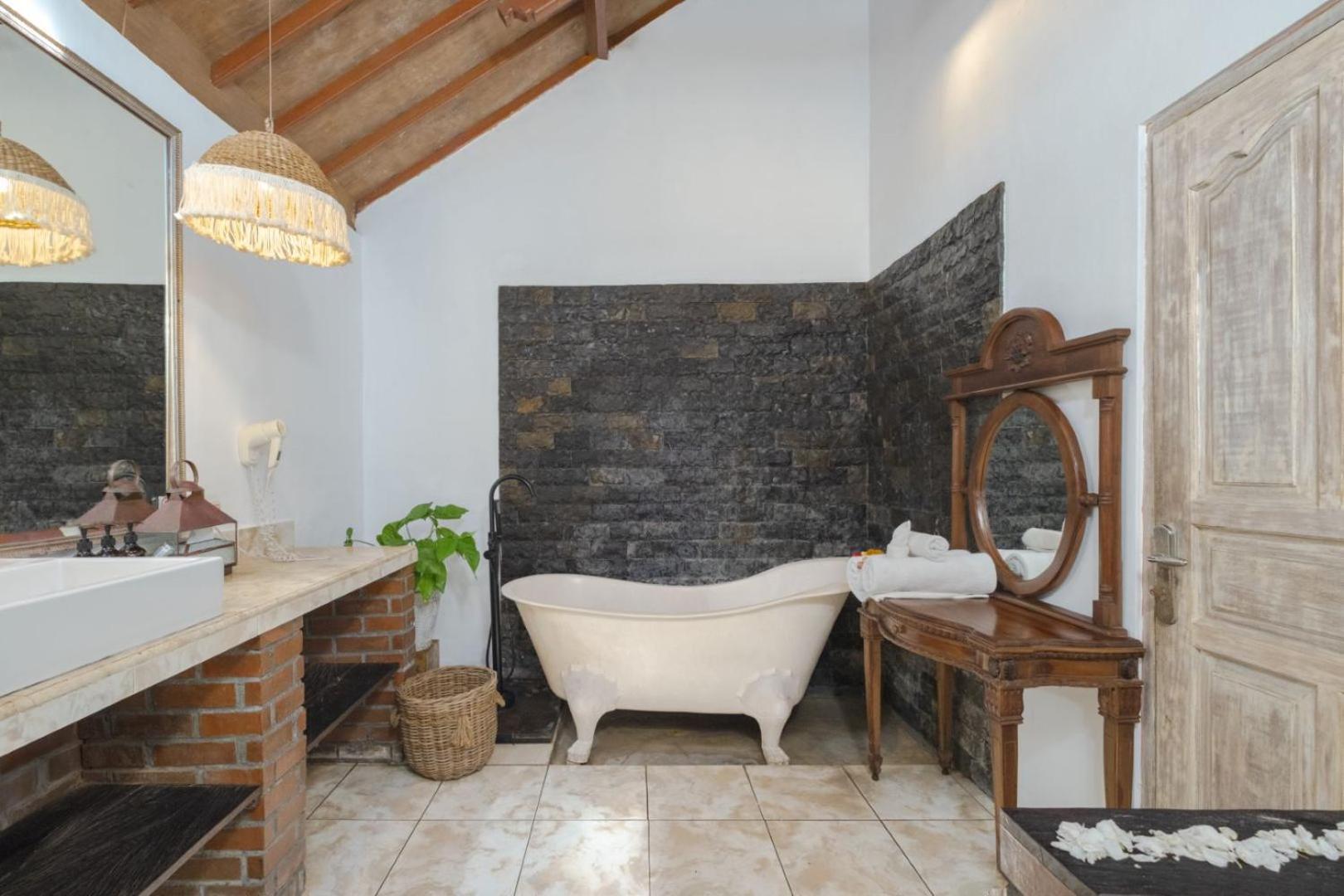 Ocean Star Villa Five Near The Kudeta Beach Seminyak  Ngoại thất bức ảnh